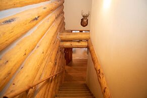 13 Bear Tree Court 5 Bedroom Home by RedAwning