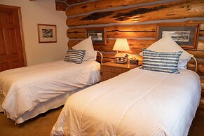 13 Bear Tree Court 5 Bedroom Home by RedAwning