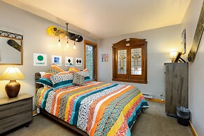 2054 The Pines 5 Bedroom Condo by RedAwning