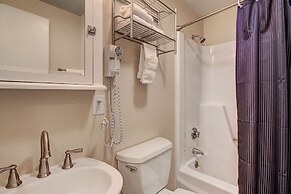 2964 Key  1 Bedroom Condo by RedAwning