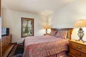 201 Oro Grande 2 Bedroom Condo by RedAwning