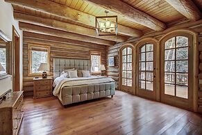 44 Arapahoe Trail 4 Bedroom Cabin