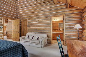 44 Arapahoe Trail 4 Bedroom Cabin