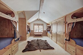 44 Arapahoe Trail 4 Bedroom Cabin