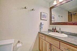 Huge Ski-In Ski-Out Condo - CM116 by RedAwning