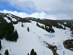 Spacious, Comfortable Retreat at Copper Mountain - VS549 by RedAwning