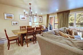 Amazing Ski-In Ski-Out Condo, Pet Friendly - Very Spacious - CM236 by 
