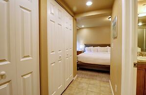 Amazing Ski-In Ski-Out Condo, Pet Friendly - Very Spacious - CM236 by 