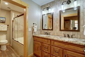 Amazing Condo in Heart of Center Village - TX304 by RedAwning