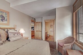 Amazing Condo in Heart of Center Village - TX304 by RedAwning