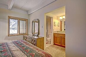 Alluring Lofty Condo In East Village - PG310 by RedAwning