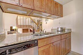 Alluring Lofty Condo In East Village - PG310 by RedAwning