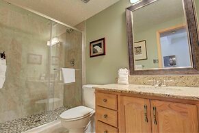 Alluring Lofty Condo In East Village - PG310 by RedAwning