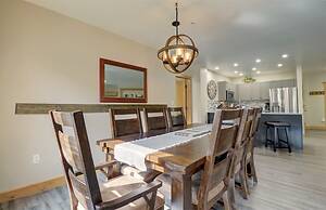 Newly Remodeled, Open Layout, with Incredible Views - CS302 by RedAwni