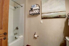 Beautiful Condo In The Heart of Copper - MC308 by RedAwning