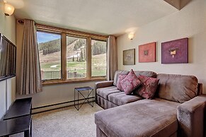 Amazing Ski in-out Condo With Mountain Views - FP114 by RedAwning