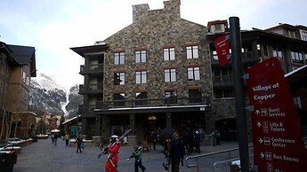 CM336 and CM337 Copper Mtn Inn by RedAwning