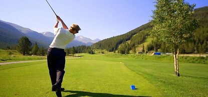 CM336 and CM337 Copper Mtn Inn by RedAwning