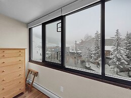 Amazing Location - Steps to American Eagle Lift - CJ202 by RedAwning