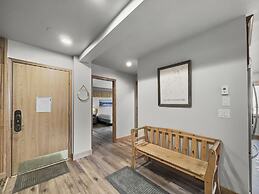 Amazing Location - Steps to American Eagle Lift - CJ202 by RedAwning