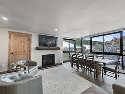 Amazing Location - Steps to American Eagle Lift - CJ202 by RedAwning