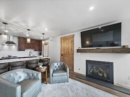 Amazing Location - Steps to American Eagle Lift - CJ202 by RedAwning