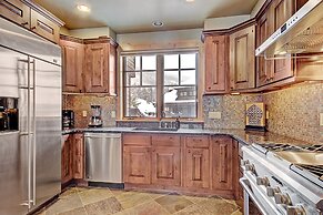 Mountain Chalet Right Next To The Lift - 39B by RedAwning