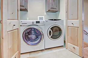 Mountain Chalet Right Next To The Lift - 39B by RedAwning