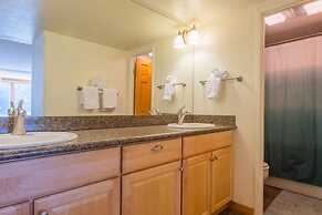 Comfortable Cozy Condo - Short Walk to American Eagle Lift - SH402 by 