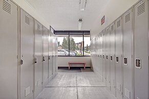 Comfortable Cozy Condo - Short Walk to American Eagle Lift - SH402 by 