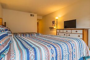 Comfortable Cozy Condo - Short Walk to American Eagle Lift - SH402 by 