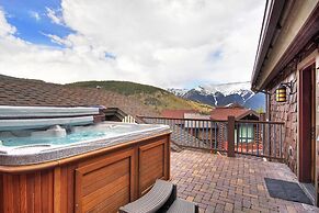 Beautiful Executive Ski-In Ski-Out Rooftop Hot tub - LR962 by RedAwnin