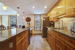 Cc301 Cross Creek 2br 2ba 2 Bedroom Condo by RedAwning