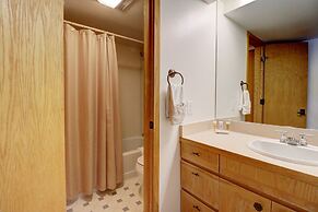 Cc301 Cross Creek 2br 2ba 2 Bedroom Condo by RedAwning