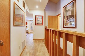 Cc301 Cross Creek 2br 2ba 2 Bedroom Condo by RedAwning