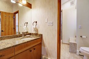 Cc301 Cross Creek 2br 2ba 2 Bedroom Condo by RedAwning