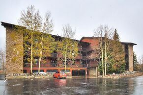 241c Mountain Side 2br 2ba 2 Bedroom Condo by RedAwning