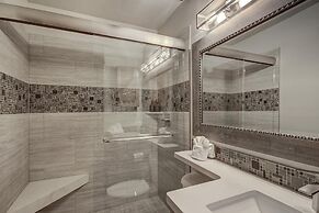 241c Mountain Side 2br 2ba 2 Bedroom Condo by RedAwning