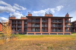 241c Mountain Side 2br 2ba 2 Bedroom Condo by RedAwning