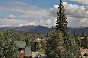 315 Woodbridge 2 Bedroom Condo by RedAwning