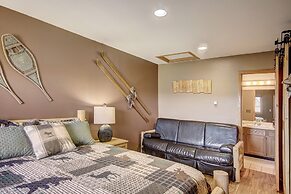 315 Woodbridge 2 Bedroom Condo by RedAwning