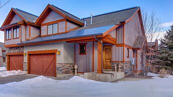 Stillwater Shores 1273 5 Bedroom Townhouse by RedAwning