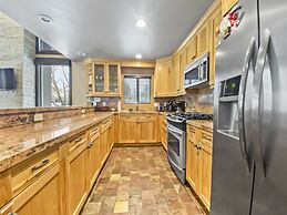 3 Kings Mountain Vista 2 Bedroom Home by RedAwning