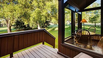 3 Kings Mountain Vista 2 Bedroom Home by RedAwning