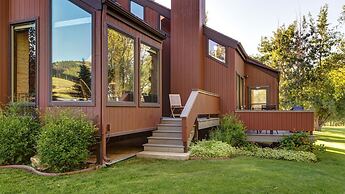 3 Kings Mountain Vista 2 Bedroom Home by RedAwning