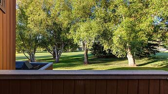 3 Kings Mountain Vista 2 Bedroom Home by RedAwning