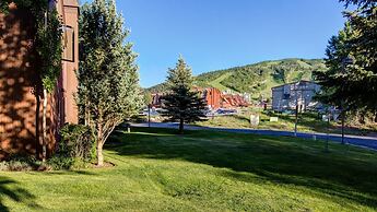 3 Kings Mountain Vista 2 Bedroom Home by RedAwning