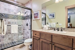 Upper Woodside Luxury 3 Bedroom Home