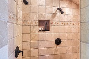 Upper Woodside Luxury 3 Bedroom Home