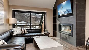 Ski Ge Loft 3 Bedroom Condo by RedAwning